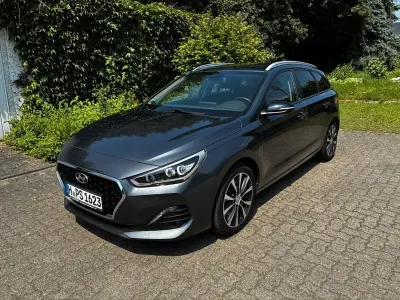 Gebraucht Hyundai i30 YES! 140 PS (102 kW) 2019 Grau Kombi