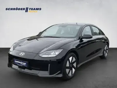 Gebraucht Hyundai Ioniq 6 Basis 111 kW (151 PS) 2023 Abyss black pearl Limousine