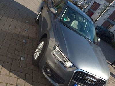 Gebraucht Audi Q3 Sport 140 PS (102 kW) 2015 Grau SUV