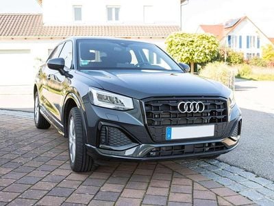 Gebraucht Audi Q2 Advanced 150 PS (110 kW) 2024 Grau SUV