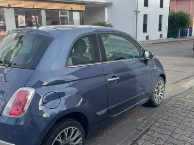 Gebraucht Fiat 500 Lounge 95 PS (69 kW) 2013 Blau Kleinwagen