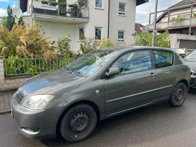 Occasion Toyota Corolla 110 ch (80 kW) 2002 Gris Berline