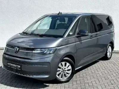 Gebraucht VW Multivan Life 204 PS (150 kW) 2024 Indiumgrau Van / Kleinbus
