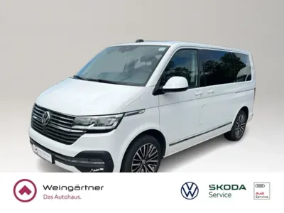 Gebraucht VW Multivan Highline 204 PS (150 kW) 2021 Weiß Van / Kleinbus
