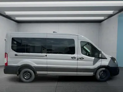 Neu Ford Transit Trend 131 PS (96 kW) 2026 Grau Kombi
