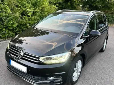 Gebraucht VW Touran Highline 150 PS (110 kW) 2017 Schwarz Van / Kleinbus