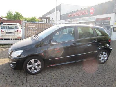 Begagnad Mercedes B200 136 HK (100 kW) 2008 Svart Minibuss