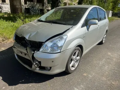 Gebraucht Toyota Corolla Verso Luna 129 PS (94 kW) 2005 Silber Van / Kleinbus