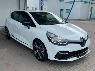 Gebraucht Renault Clio IV Trophy 220 PS (161 kW) 2016 Weiß Kleinwagen