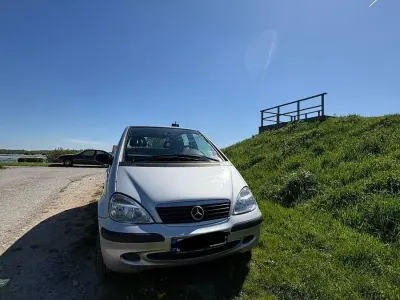 Usado Mercedes A160 Classic 75 HP (55 kW) 2002 Prateado Monovolume