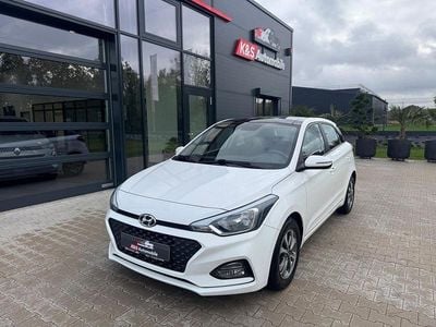 Weiß Gebraucht 2019 Hyundai i20 Limousine | 10.990 € (Fairer Preis)