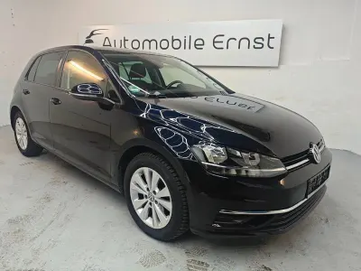 Używany VW Golf VII Comfortline 110 KM (80 kW) 2017 Czarny Sedan/Limuzyna