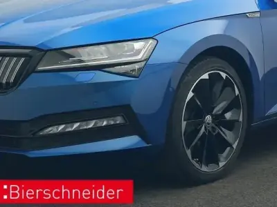 Gebraucht Skoda Superb 218 PS (160 kW) 2023 Blau Limousine