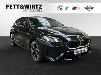 Saphirschwarz metallic Gebraucht 2024 BMW 118 M Sport Kleinwagen | 28.800 € (Guter Preis)