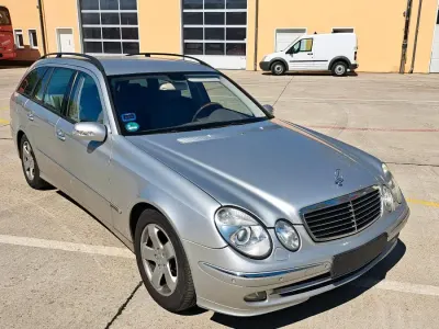 Gebraucht Mercedes E280 177 PS (130 kW) 2004 Silber Kombi