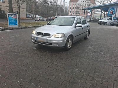 Gebraucht Opel Astra 90 PS (66 kW) 2003 Silber Limousine