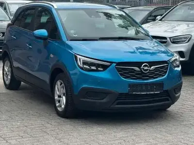 Usado Opel Crossland X 131 HP (96 kW) 2019 Azul SUV