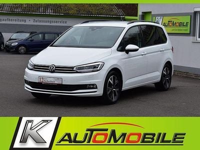 Weiß Gebraucht 2024 VW Touran Van / Kleinbus | 30.890 € (Guter Preis)