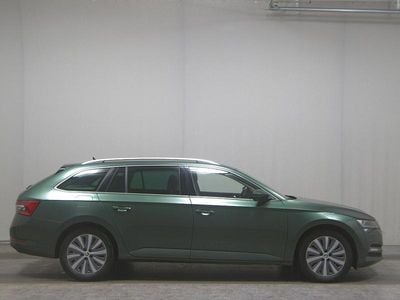 Gebraucht Skoda Superb Style 150 PS (110 kW) 2021 Grün Kombi