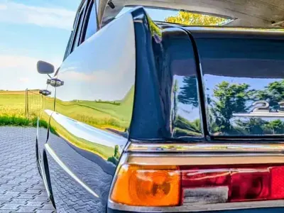 Gebraucht Mercedes 230 120 PS (88 kW) 1967 Blau Limousine