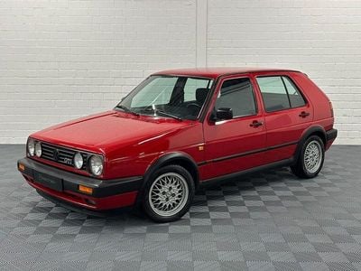 Rot Gebraucht 1992 VW Golf III GTI Kleinwagen | 19.900 €
