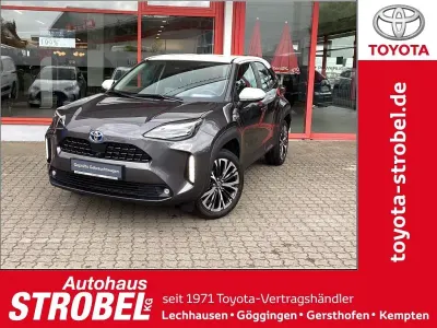 Gebraucht Toyota Yaris Cross Elegant 116 PS (85 kW) 2022 Marlingrau metallic / dach ark SUV