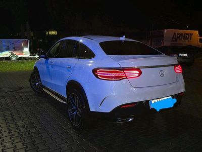 Weiß Gebraucht 2018 Mercedes GLE350 SUV | 28.900 € (Teuer)