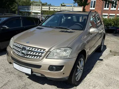 Gebraucht Mercedes ML320 224 PS (164 kW) 2006 Travertinbeige  metalliclack SUV
