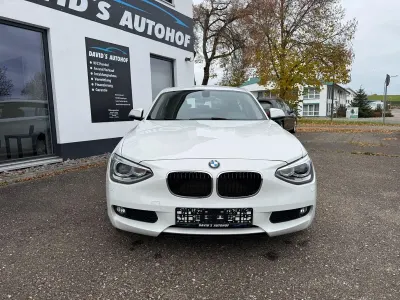 Gebraucht BMW 118 Advantage 143 PS (105 kW) 2015 Weiß Kleinwagen