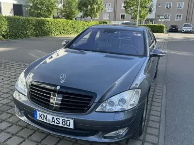 Begagnad Mercedes S320 235 HK (172 kW) 2007 Grå Sedan