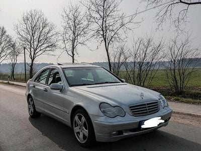 Gebraucht Mercedes C220 143 PS (105 kW) 2001 Silber Limousine