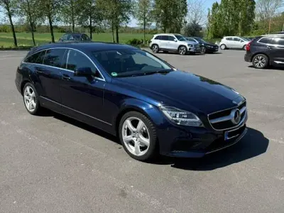 Używany Mercedes CLS220 Shooting Brake 170 KM (125 kW) 2015 Niebieski Kombi