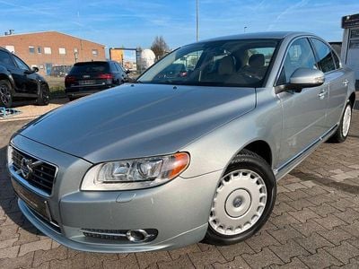 Silber Gebraucht 2010 Volvo S80 Limousine | 12.499 € (Etwas zu teuer)