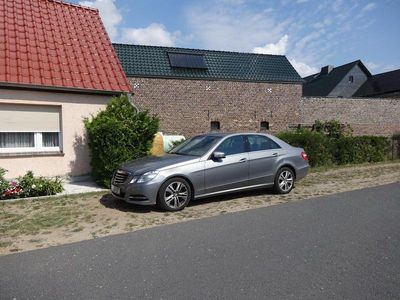 Mercedes E200