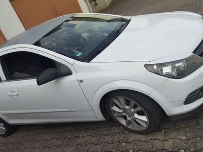 Opel Astra GTC