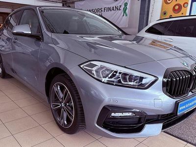 Gebraucht BMW 118 Sport Line 136 PS (100 kW) 2022 Grau Kleinwagen