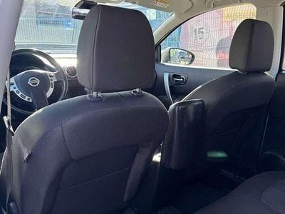 Second-hand Nissan Qashqai I-Way 110 CP (80 kW) 2013 Verde SUV
