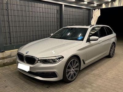 Gebraucht BMW 530 Sport Line 265 PS (194 kW) 2019 Silber Limousine