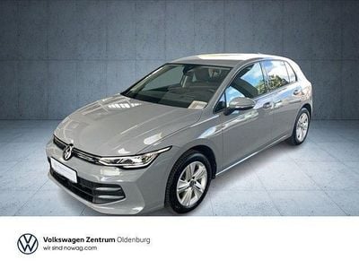 Usata VW Golf VIII Life 116 CV (85 kW) 2024 Grigio Berlina
