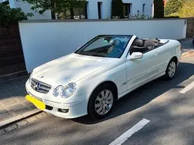 Gebraucht Mercedes CLK280 Elegance 231 PS (169 kW) 2008 Weiß Cabrio