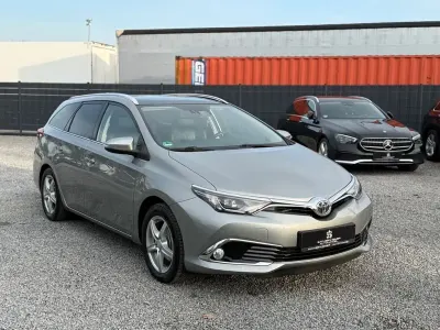 Gebraucht Toyota Auris Touring Sports Executive 116 PS (85 kW) 2016 Grau Kombi
