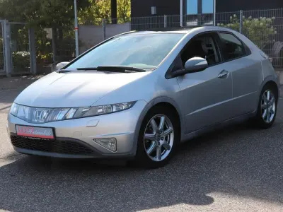 Gebraucht Honda Civic Executive 140 PS (102 kW) 2008 Silber Limousine