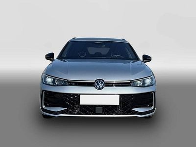 Usata VW Passat R-line 193 CV (141 kW) 2024 Argento Station wagon