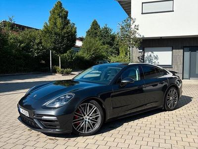 Porsche Panamera Turbo