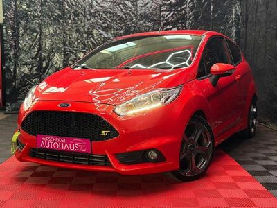 Gebraucht Ford Fiesta ST 182 PS (133 kW) 2015 Rot Kleinwagen