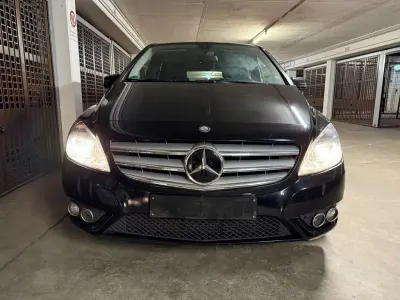 Gebraucht Mercedes B180 109 PS (80 kW) 2014 Kleinwagen