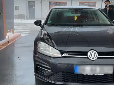 Gebraucht VW Golf VII R-line 150 PS (110 kW) 2018 Schwarz Limousine