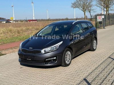 Gebraucht Kia Ceed Sportswagon 99 PS (72 kW) 2016 Grau Kombi