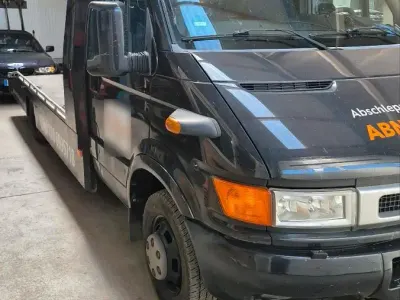 Gebraucht Iveco Daily 145 PS (106 kW) 2003 Schwarz Pickup
