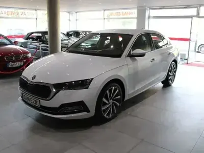 Gebraucht Skoda Octavia Ambition 150 PS (110 kW) 2022 Weiß Limousine